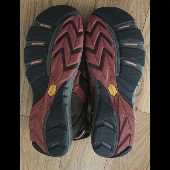 EUC Merrell Leather and Mesh Closed Toe Sandals - Picture 3 of 7